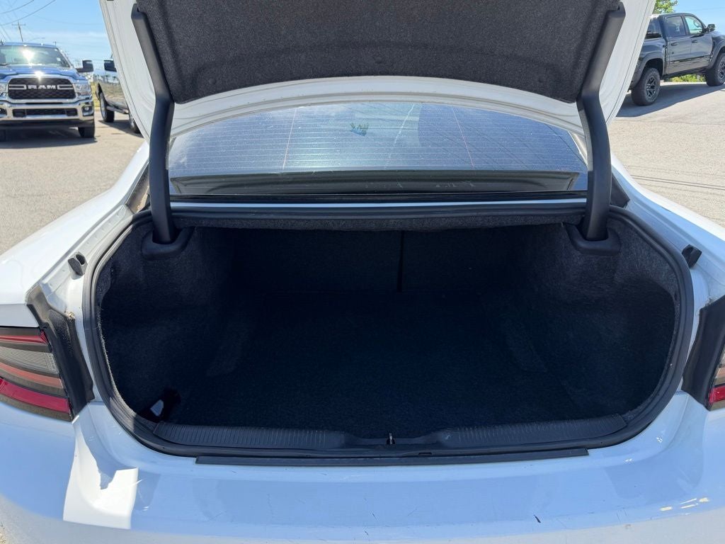 2022 Dodge Charger SXT RWD