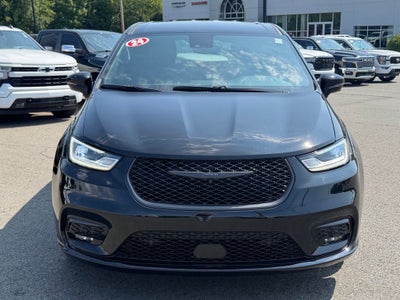 2024 Chrysler Pacifica Hybrid S Appearance Pkg