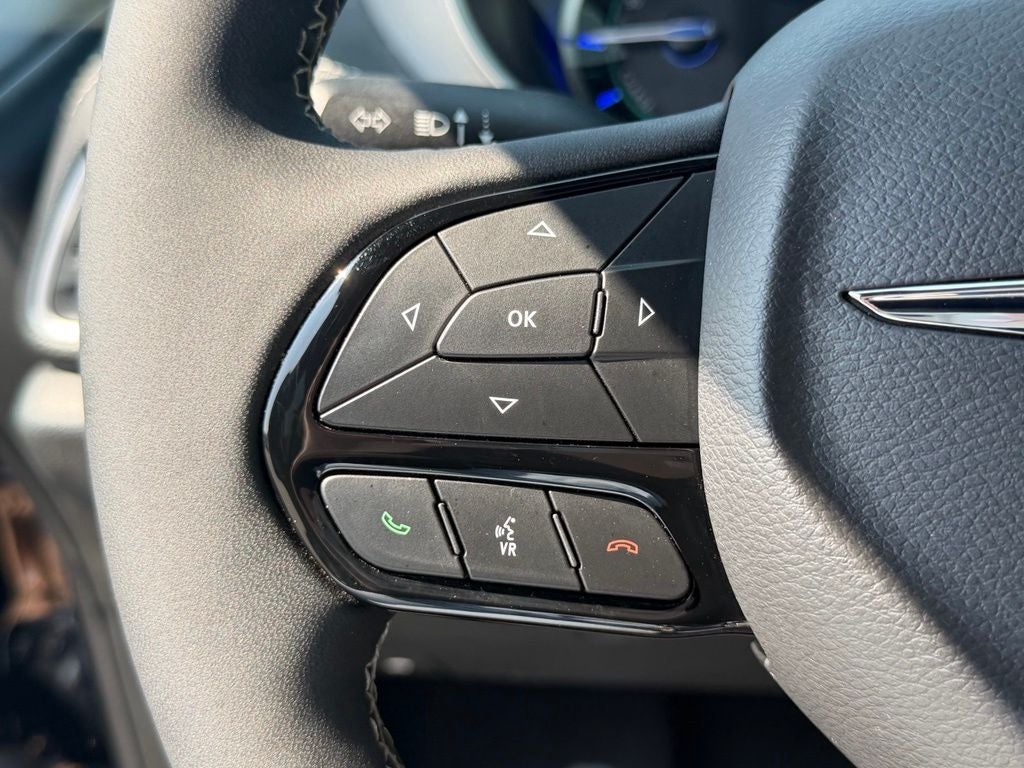 2024 Chrysler Pacifica Hybrid S Appearance Pkg