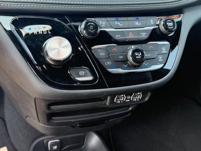2024 Chrysler Pacifica Hybrid S Appearance Pkg