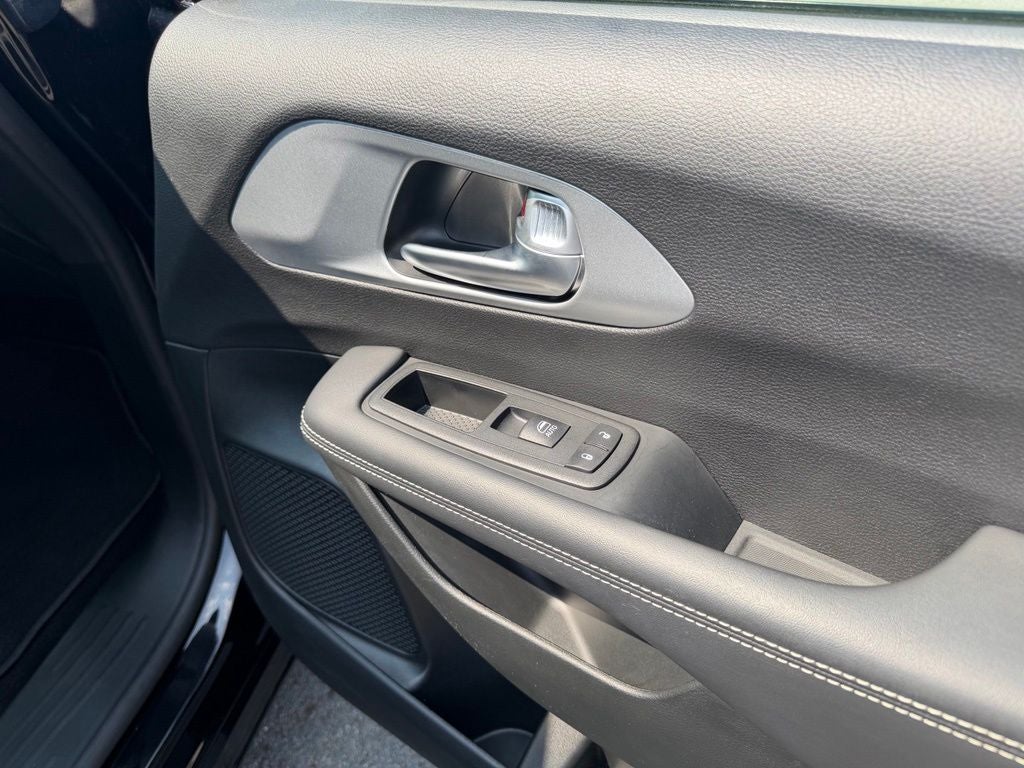 2024 Chrysler Pacifica Hybrid S Appearance Pkg