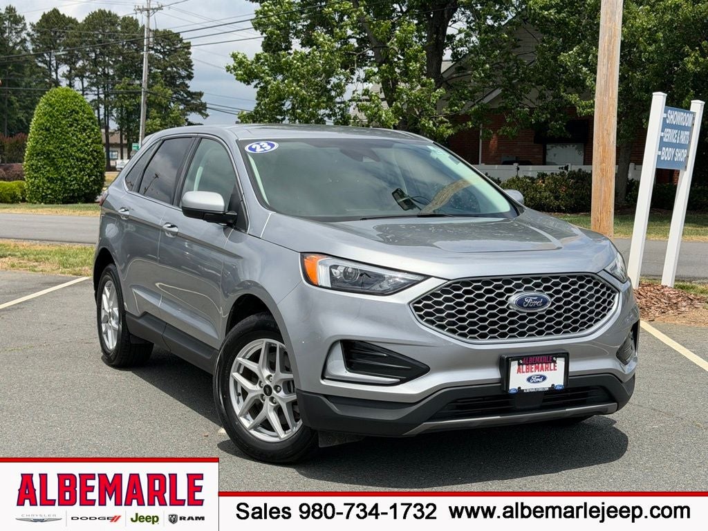 2023 Ford Edge SEL AWD's photo