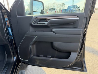 2024 Chevrolet Silverado 3500HD 4WD Crew Cab Standard Bed LT