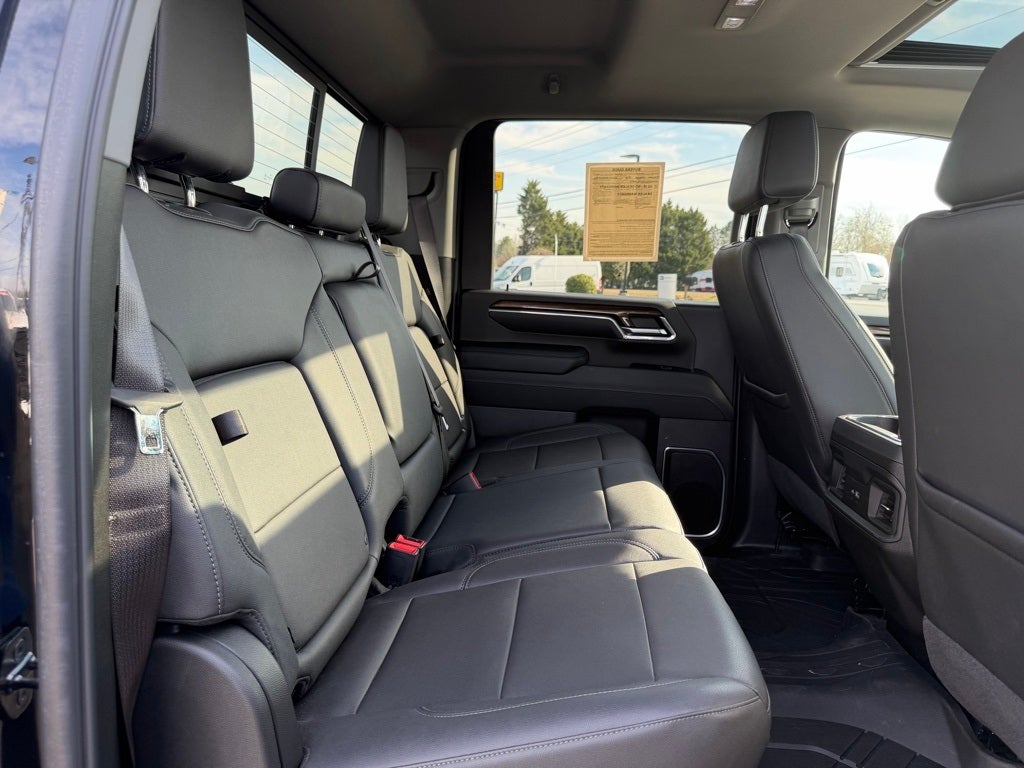 2024 Chevrolet Silverado 3500HD 4WD Crew Cab Standard Bed LT