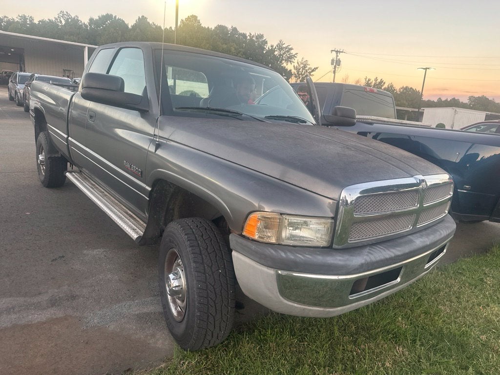 2002 Dodge Ram 2500 Base