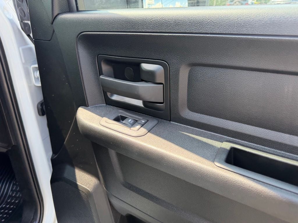 2025 RAM 3500 Tradesman Crew Cab 4x4 8' Box
