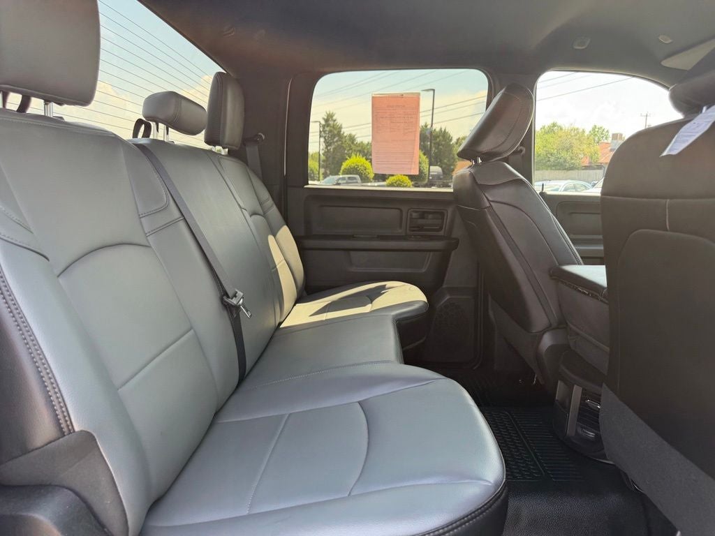 2025 RAM 3500 Tradesman Crew Cab 4x4 8' Box