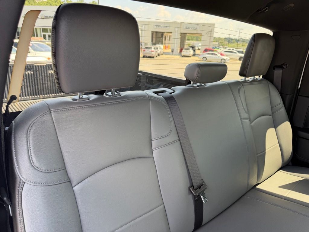 2025 RAM 3500 Tradesman Crew Cab 4x4 8' Box