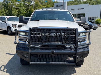 2025 RAM 3500 Tradesman Crew Cab 4x4 8' Box