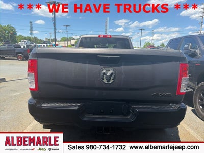 2024 RAM 3500 Tradesman Crew Cab 4x4 8' Box
