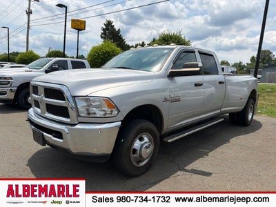 2018 RAM 3500 Tradesman Crew Cab 4x4 8' Box
