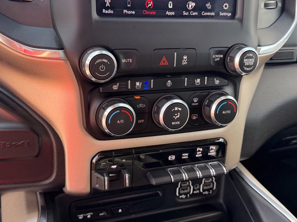 2019 RAM 3500 Laramie Crew Cab 4x4 8' Box