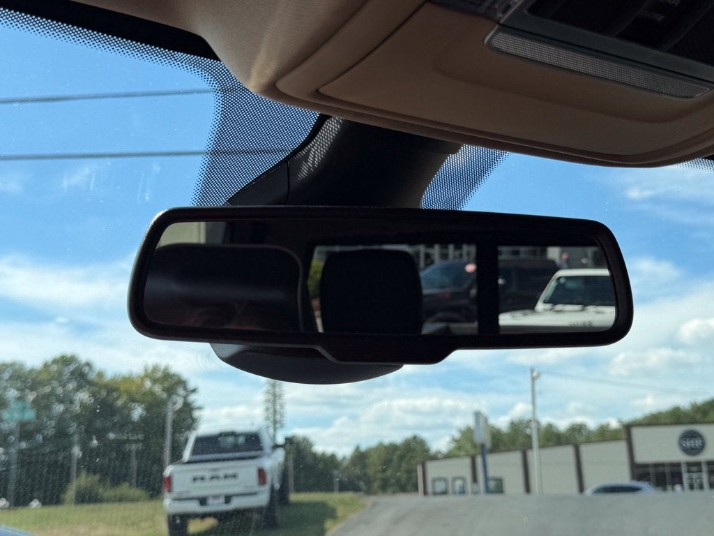 2019 RAM 3500 Laramie Crew Cab 4x4 8' Box
