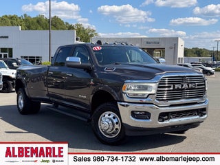 2019 RAM 3500 Laramie Crew Cab 4x4 8' Box