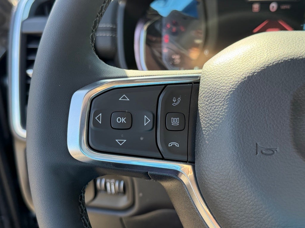 2025 RAM 3500 Laramie Crew Cab 4x4 8' Box