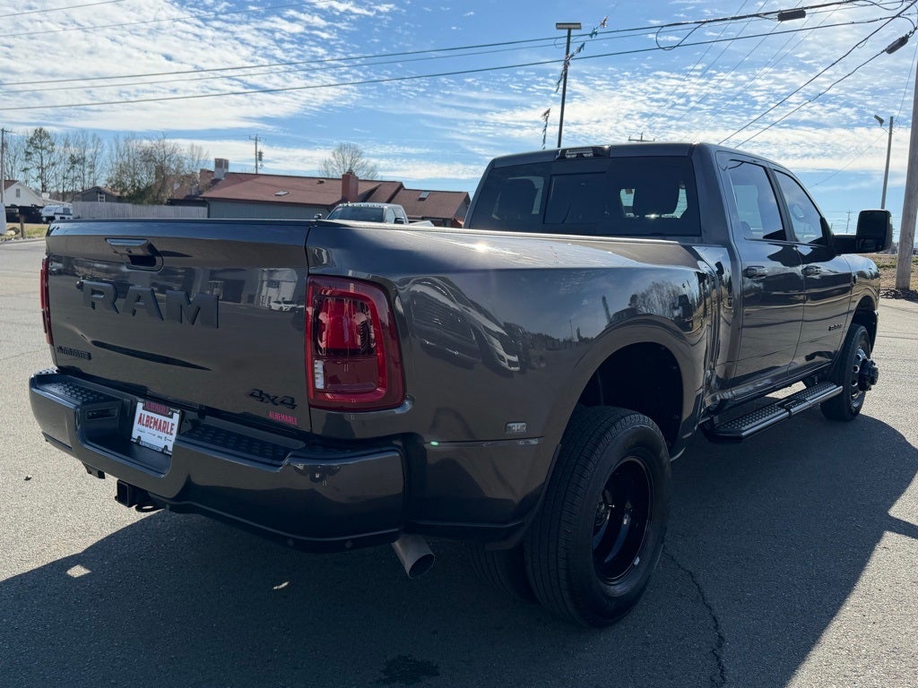 2025 RAM 3500 Laramie Crew Cab 4x4 8' Box