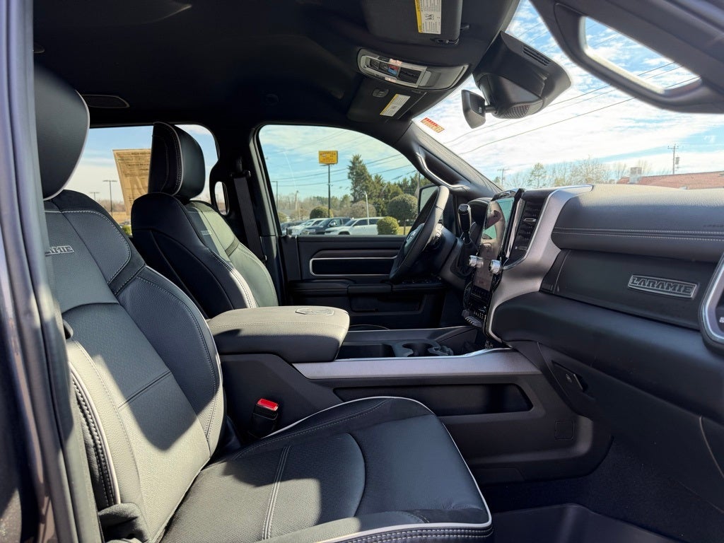 2025 RAM 3500 Laramie Crew Cab 4x4 8' Box