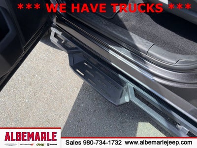 2022 RAM 1500 Classic Tradesman Crew Cab 4x2 5'7' Box