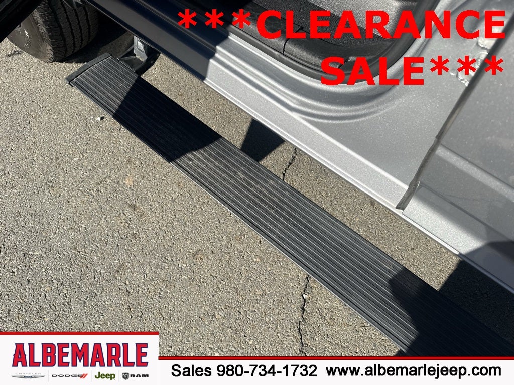 2024 RAM 2500 Tradesman Crew Cab 4x4 6'4' Box