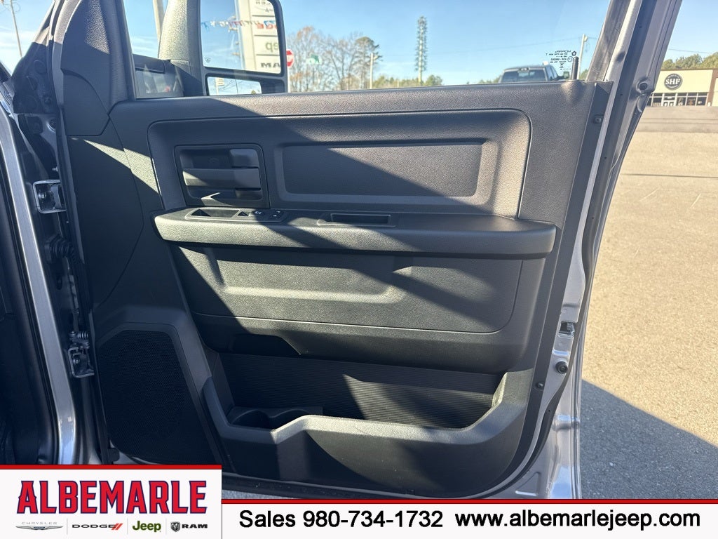 2024 RAM 2500 Tradesman Crew Cab 4x4 6'4' Box