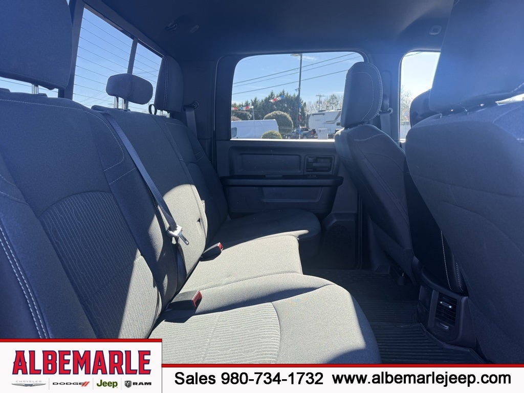 2024 RAM 2500 Tradesman Crew Cab 4x4 6'4' Box