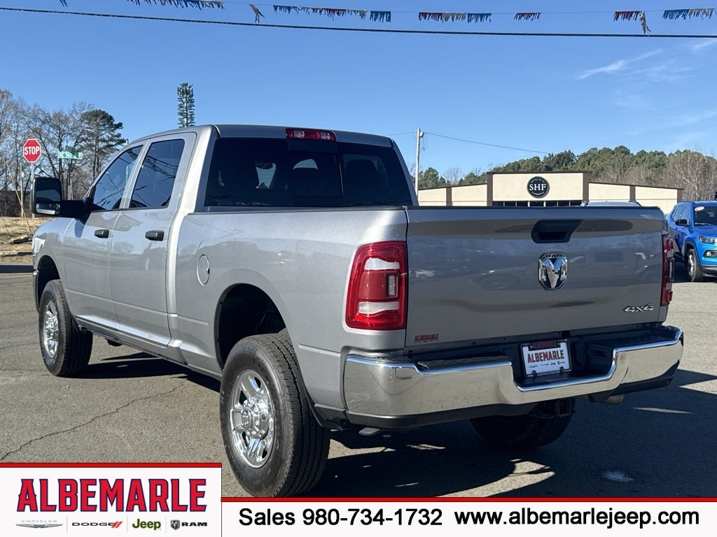 2024 RAM 2500 Tradesman Crew Cab 4x4 6'4' Box
