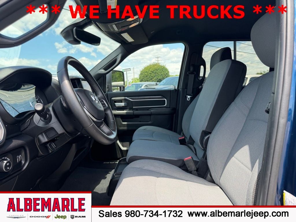 2024 RAM 2500 Big Horn Crew Cab 4x4 6'4' Box