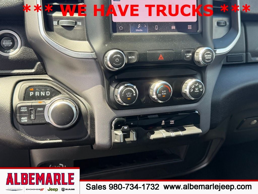 2024 RAM 2500 Big Horn Crew Cab 4x4 6'4' Box