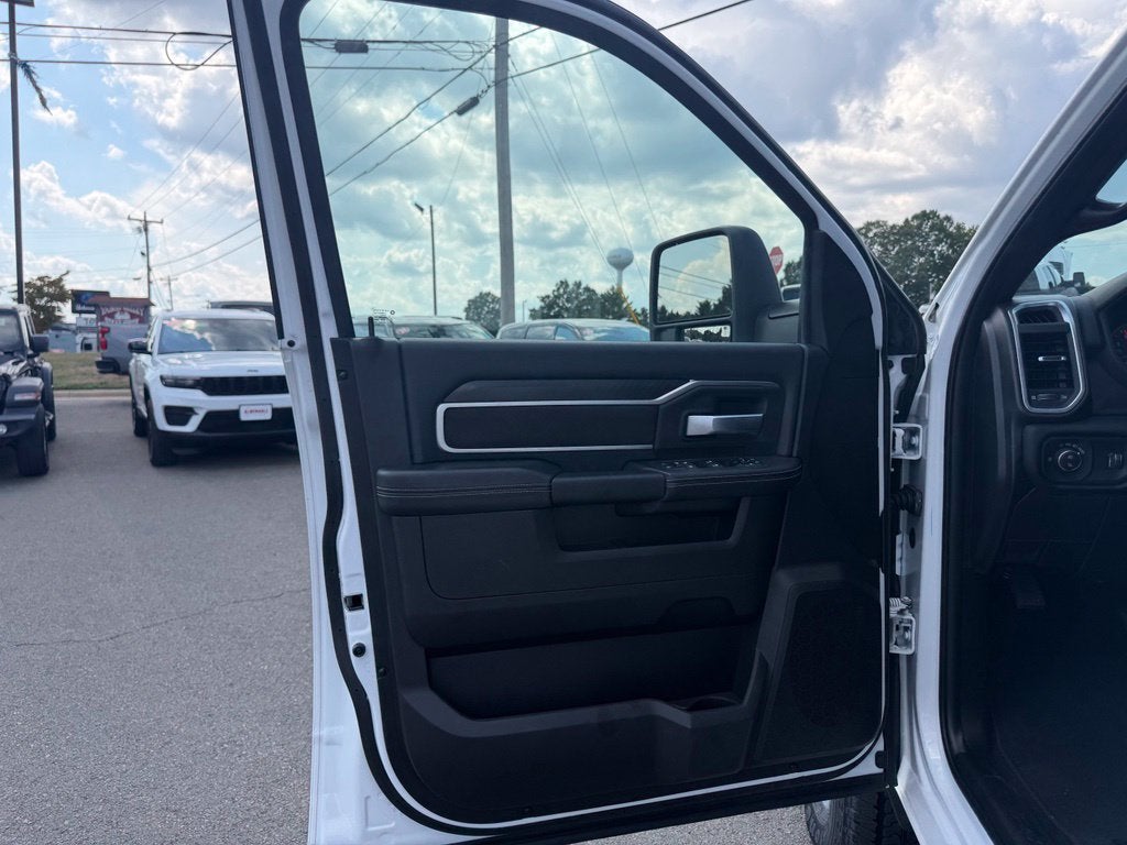 2026 RAM 2500 Big Horn Crew Cab 4x4 6'4' Box