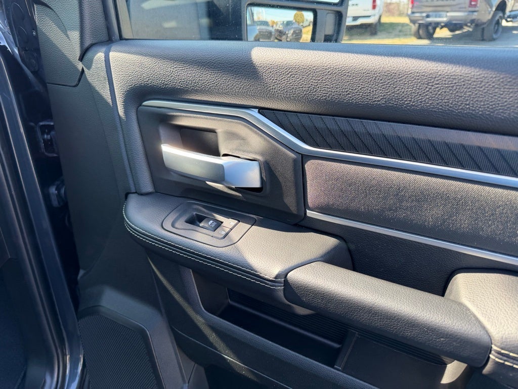 2025 RAM 2500 Big Horn Crew Cab 4x4 6'4' Box