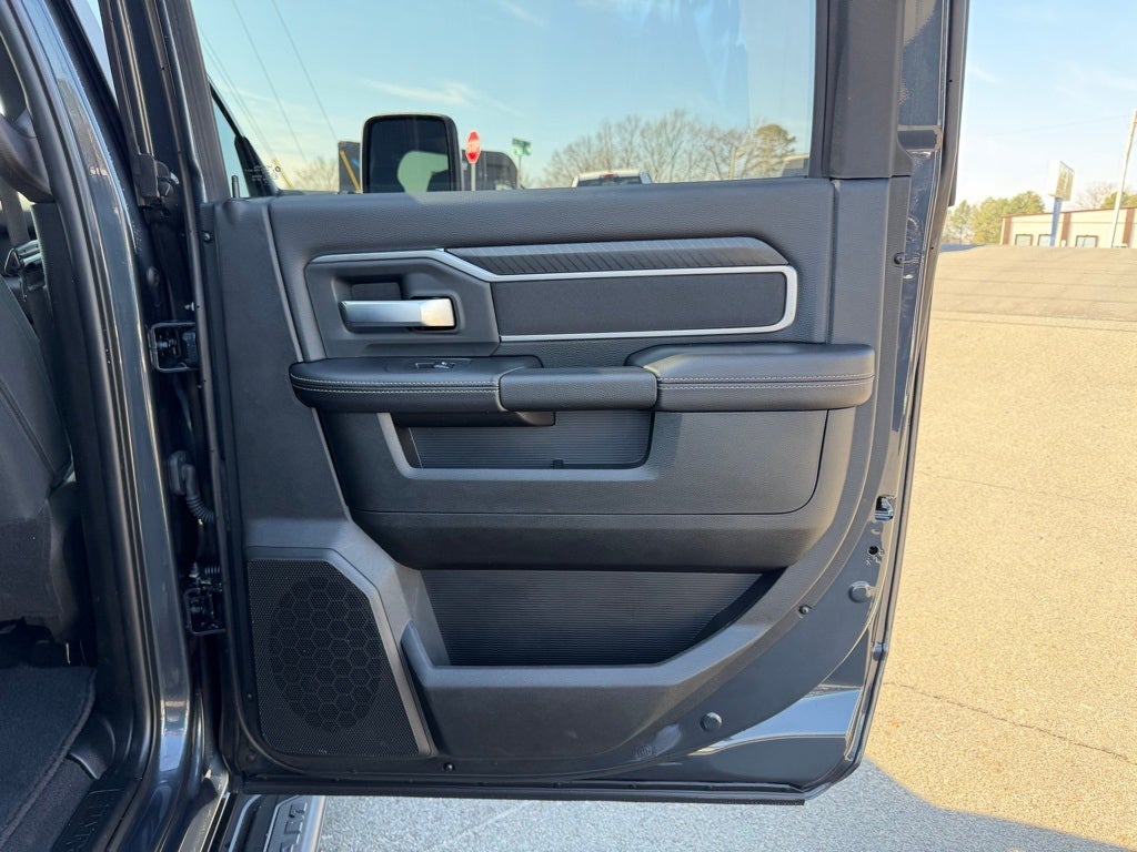 2025 RAM 2500 Big Horn Crew Cab 4x4 6'4' Box