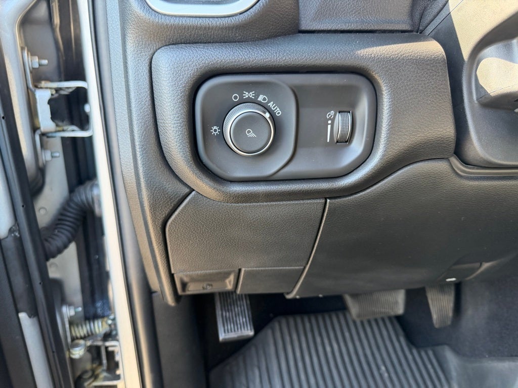 2022 RAM 2500 Big Horn Crew Cab 4x4 6'4' Box