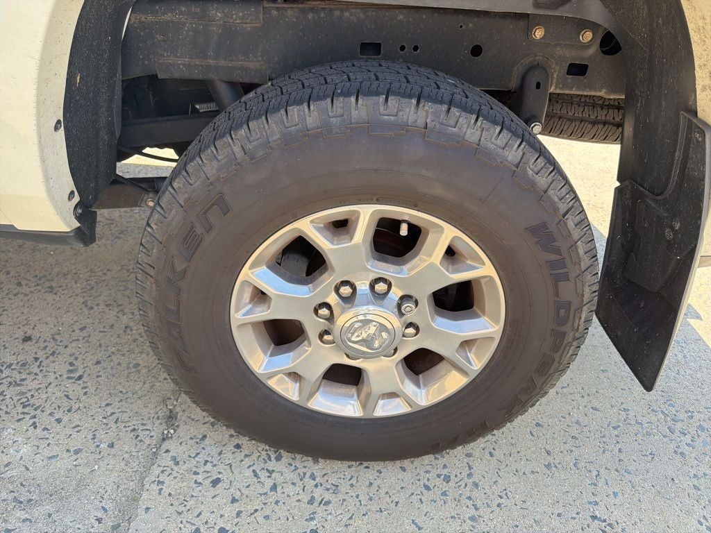 2019 RAM 2500 Laramie Crew Cab 4x4 6'4' Box