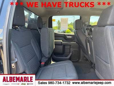 2023 Chevrolet Silverado 1500 2WD Crew Cab Short Bed Custom