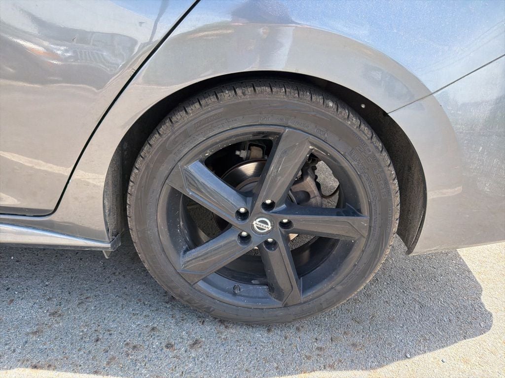 2021 Nissan Sentra SR Xtronic CVT