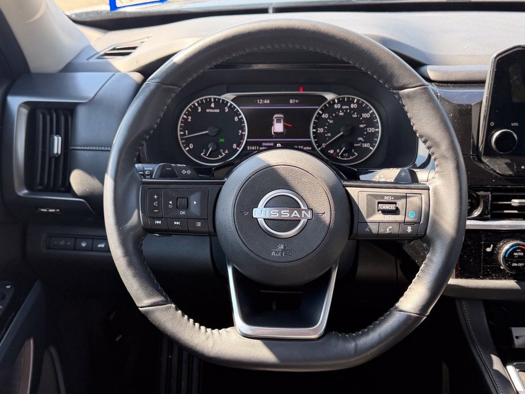 2025 Nissan Pathfinder SL FWD