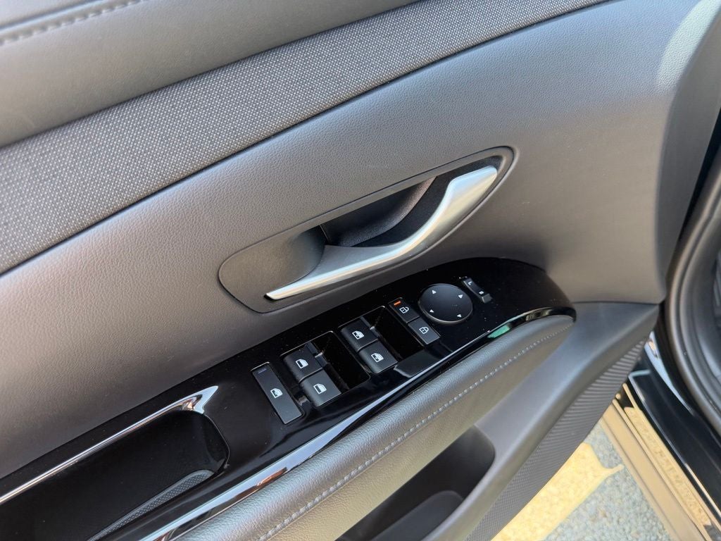 2025 Hyundai Santa Cruz SEL Activity