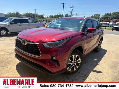 2023 Toyota Highlander XLE
