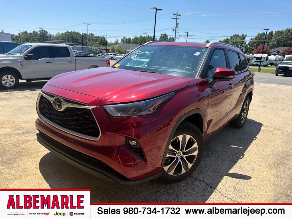 2023 Toyota Highlander XLE