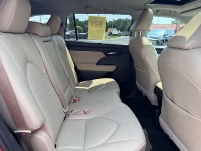 2023 Toyota Highlander XLE