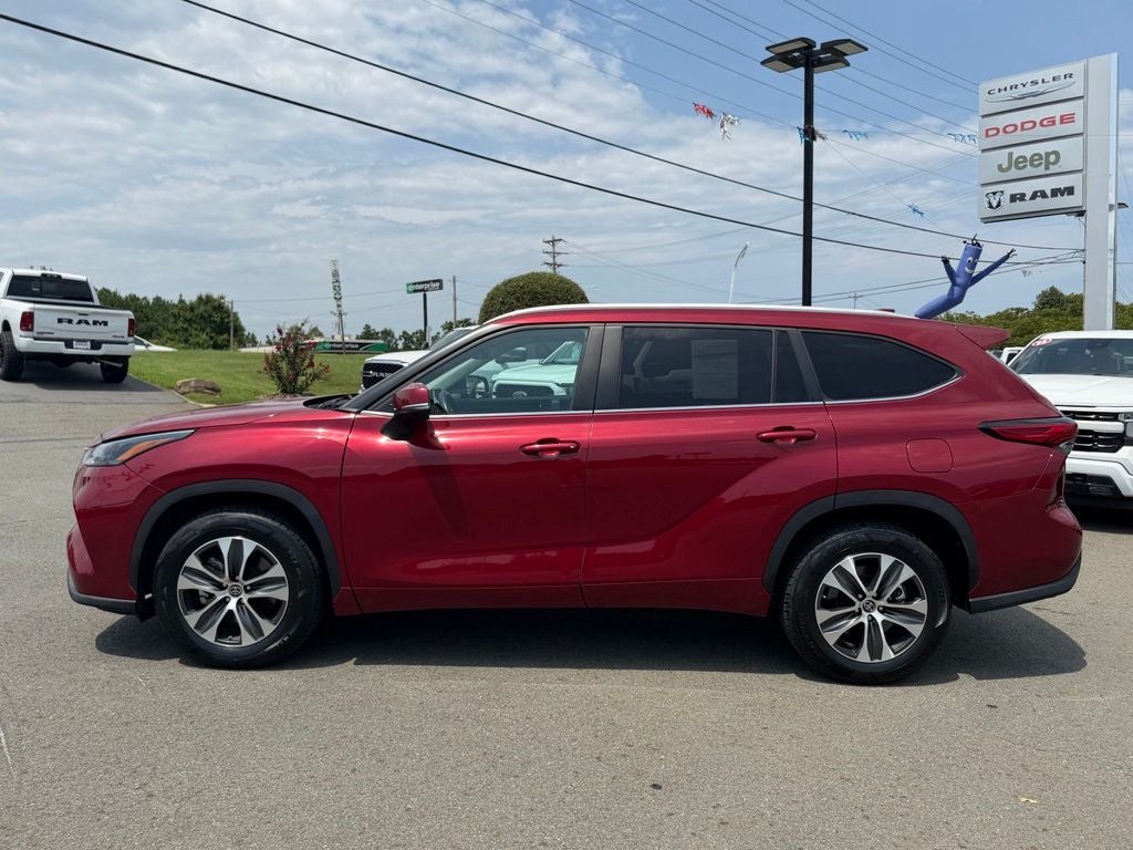 2023 Toyota Highlander XLE