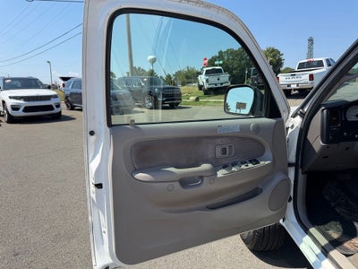 2004 Toyota Tacoma Base V6
