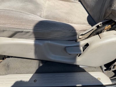 2004 Toyota Tacoma Base V6