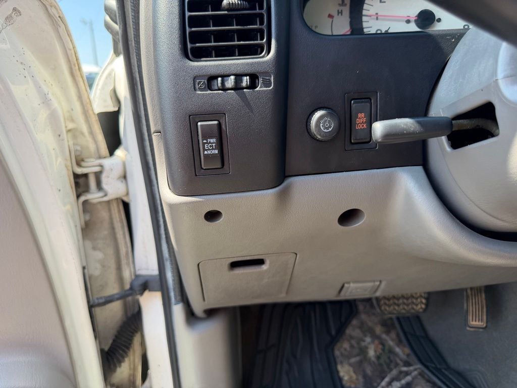 2004 Toyota Tacoma Base V6
