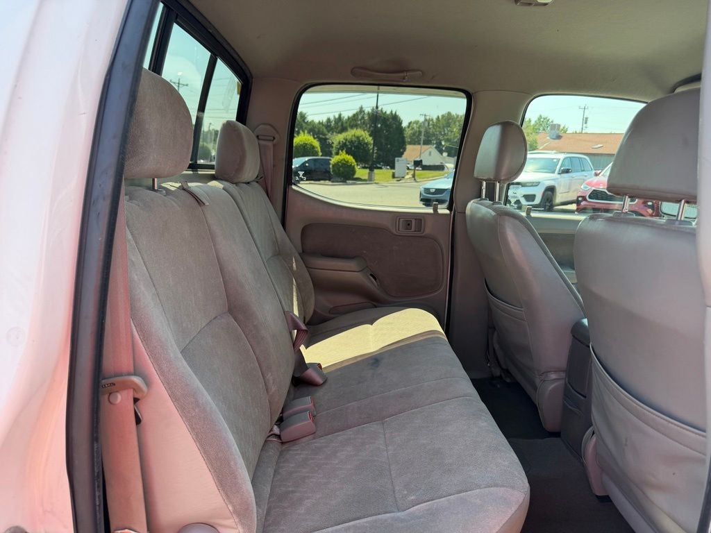 2004 Toyota Tacoma Base V6