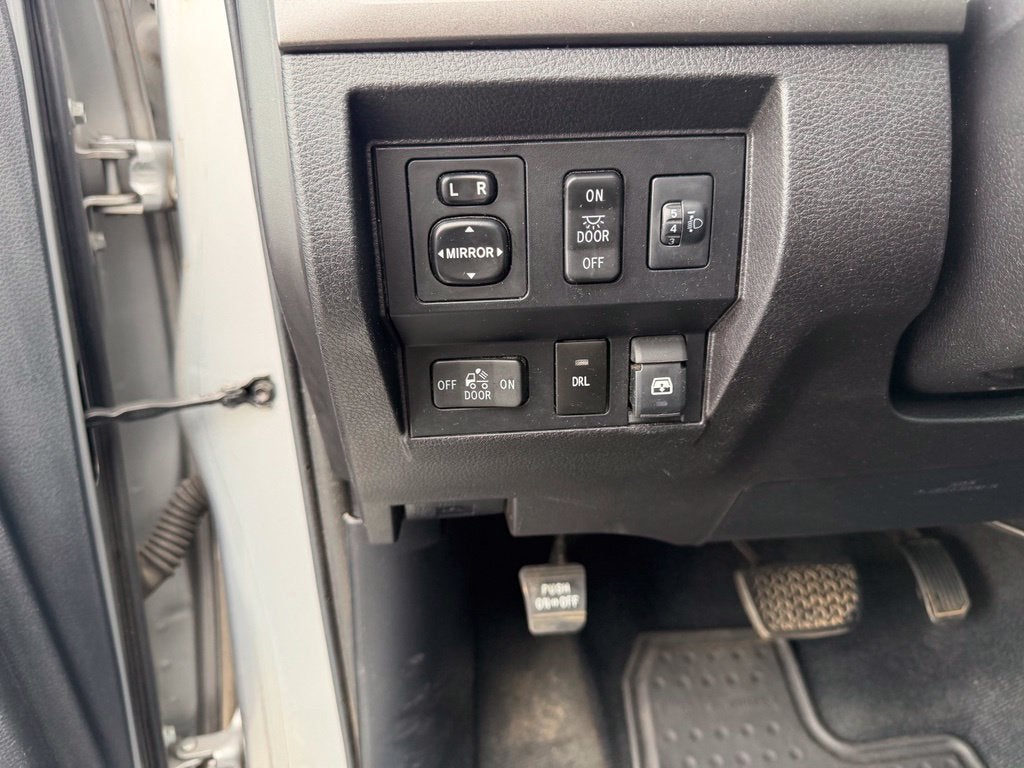 2015 Toyota Tundra SR5 5.7L V8