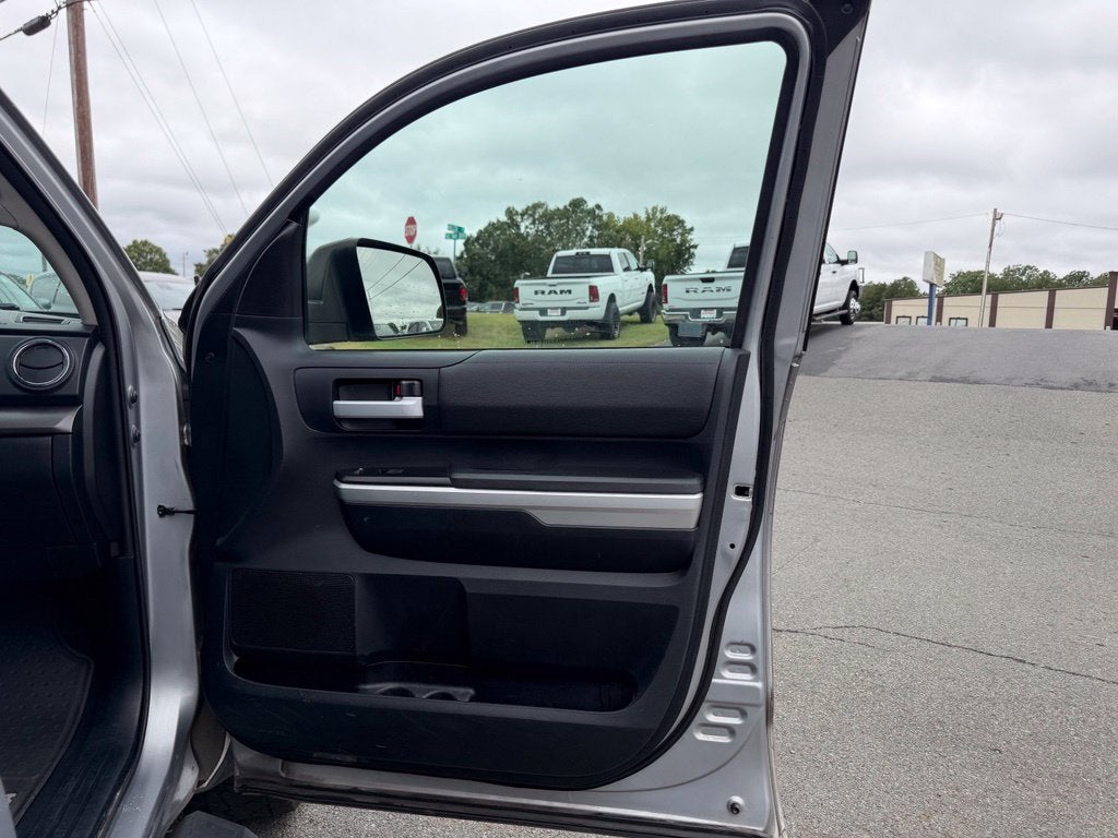 2015 Toyota Tundra SR5 5.7L V8