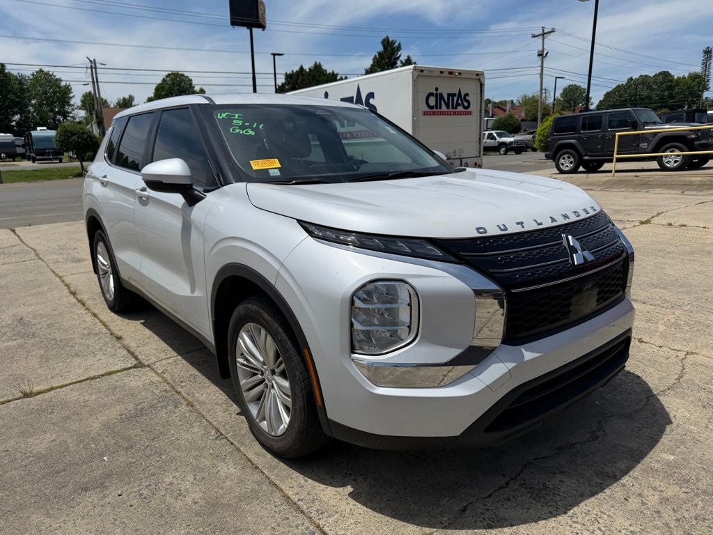 2023 Mitsubishi Outlander ES 2.5 2WD