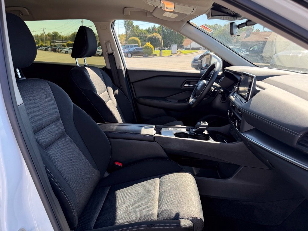 2025 Nissan Rogue SV FWD