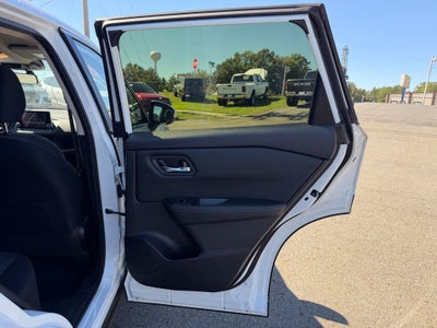 2025 Nissan Rogue SV FWD